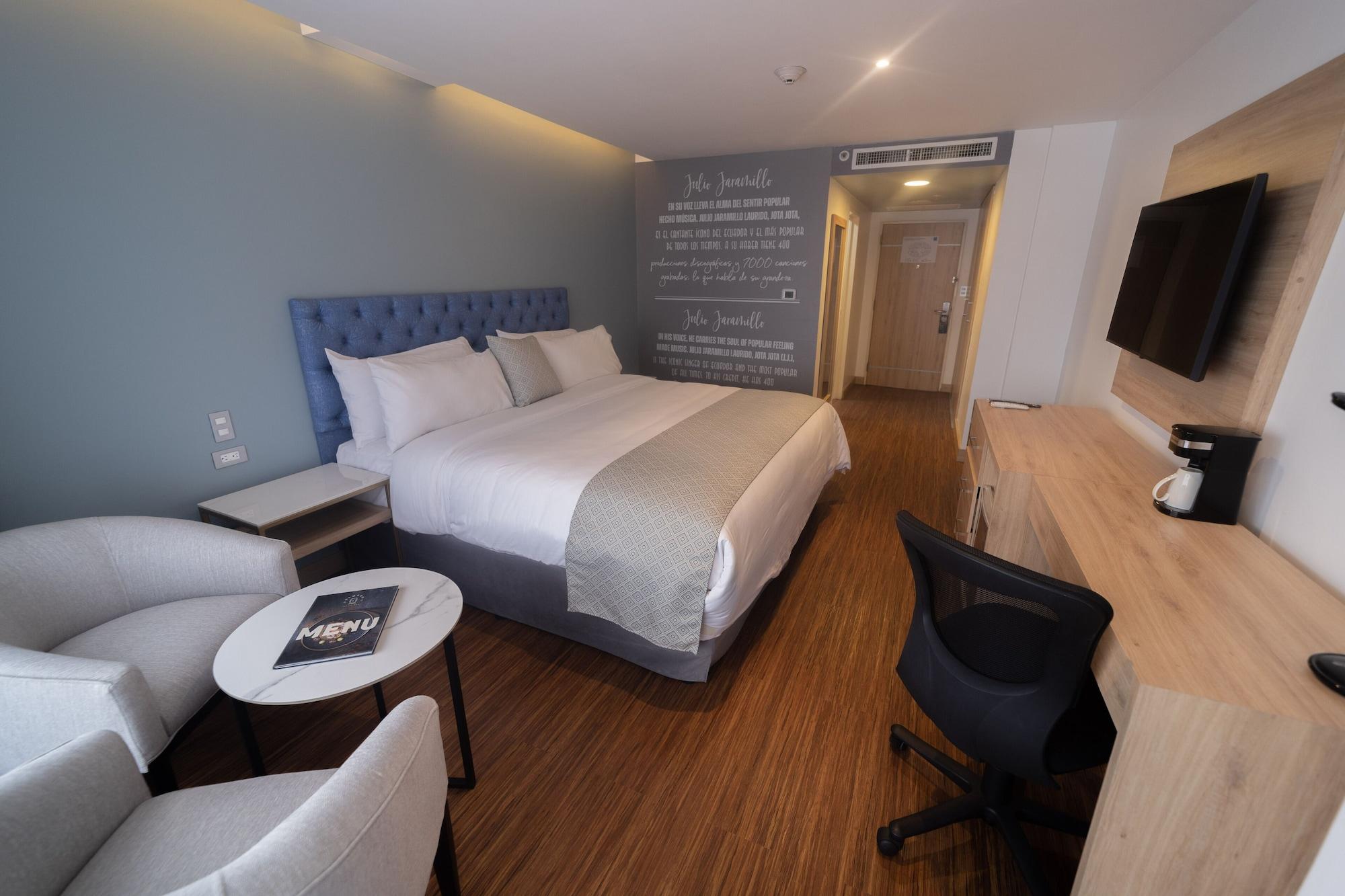 Tryp By Wyndham Airport Hotel